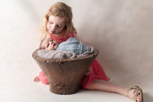 ANP newborn baby boy Hunter, with his siblings, as captured by Lisa from Adelaide Newborn Photography