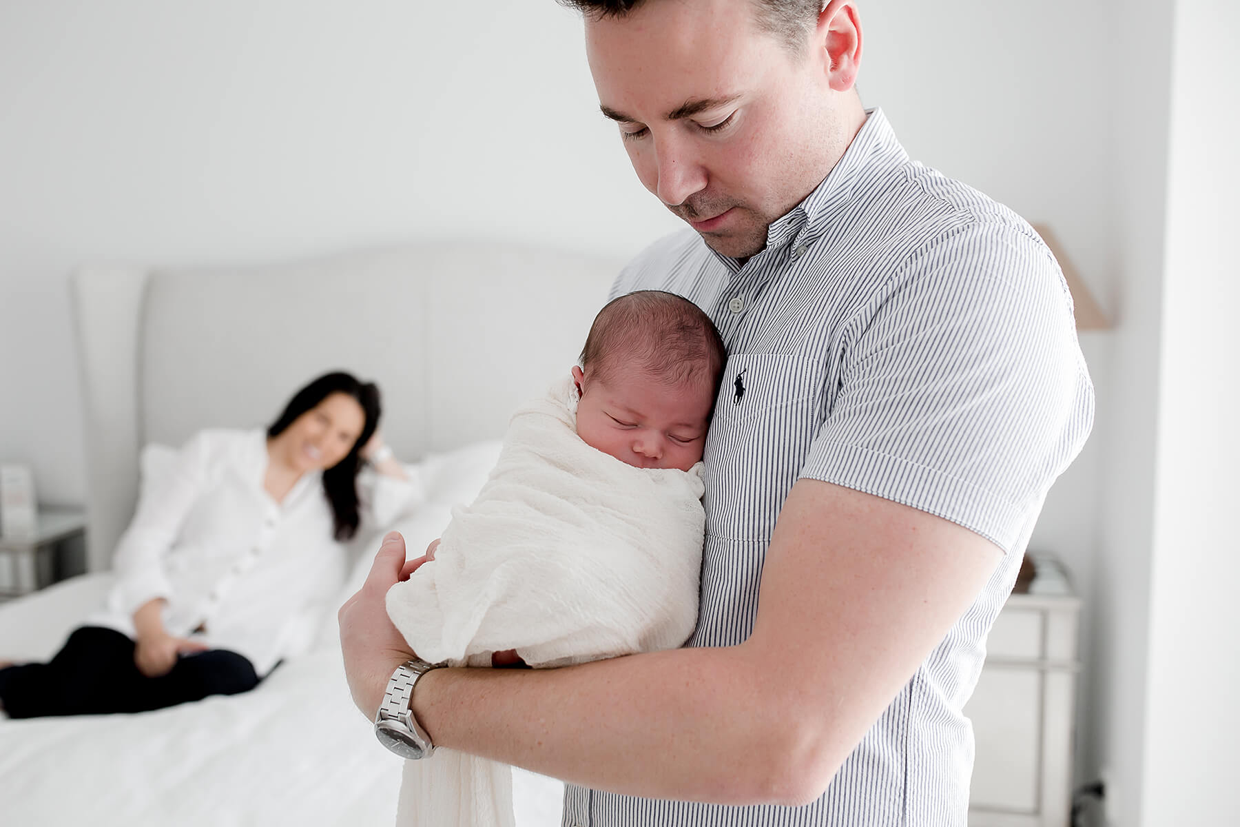 Lifestyle newborn, in-home newborn session, newborn sessions in home, Adelaide newborn photography in home lifestyle newborn sessions