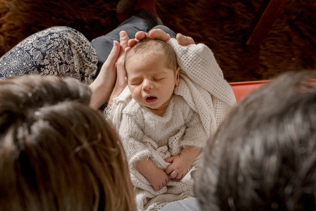 Lifestyle newborn, in-home newborn session, newborn sessions in home, Adelaide newborn photography in home lifestyle newborn sessions